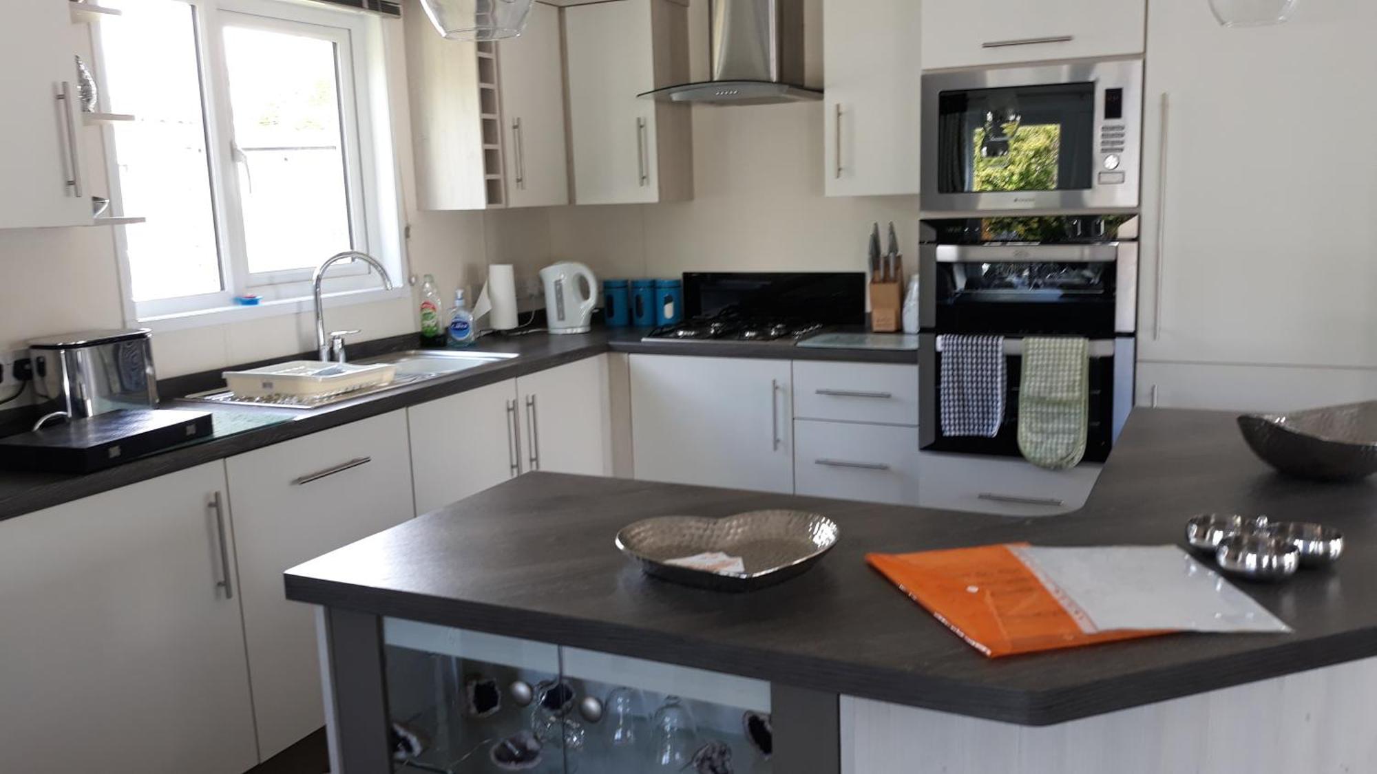 Luxury 6 Berth Lodge At Quince 10 Ferndown Kültér fotó